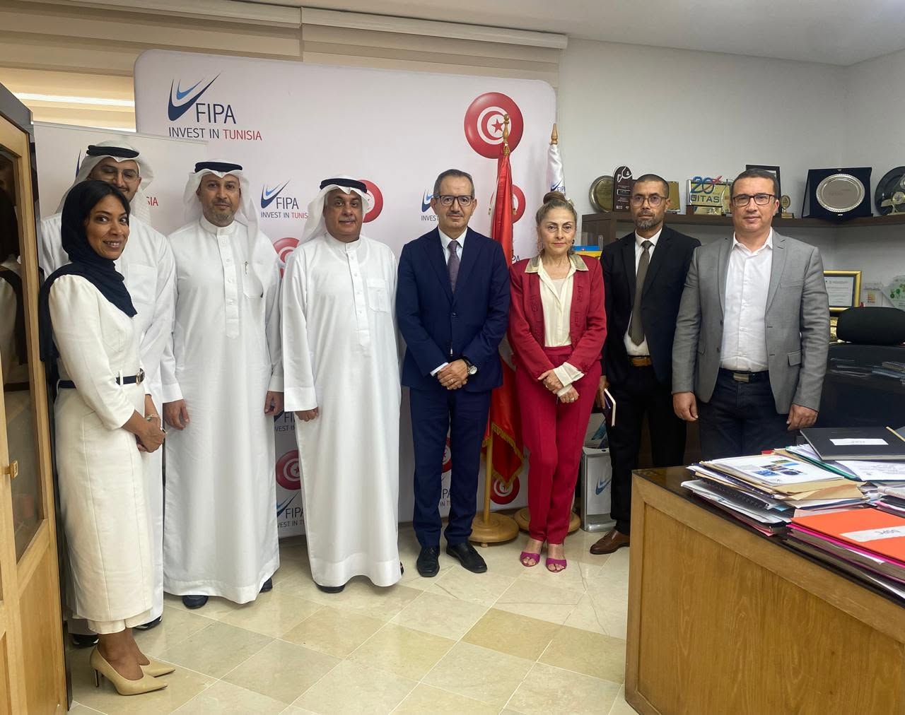 المدير العام لوكالة النهوض بالاستثمار الخارجي وسفير مملكة البحرين يبحثان دفع إنجاز مشروع "المرفأ المالي خليج تونس"