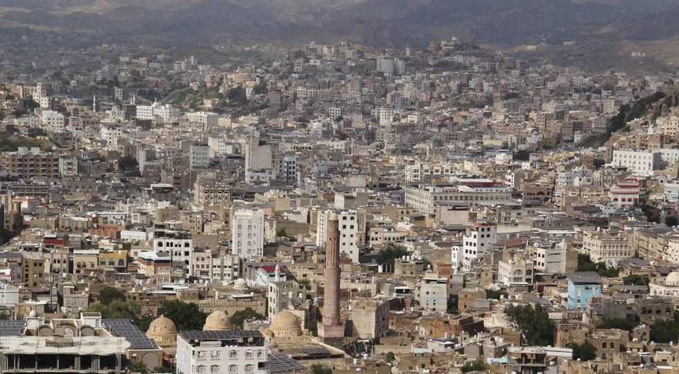 اليمن: تواصل القصف المتبادل بين الحوثيين وقوات الجكومة اليمنية
