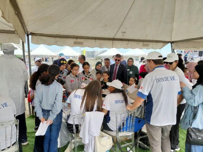 اكثر من 1500 مشارك يؤثثون فعاليات الدورة السادسة للتظاهرة الرياضية والتحسيسية " الخطوات الخضراء" للتوعية بأهمية التبرع بالاعضاء