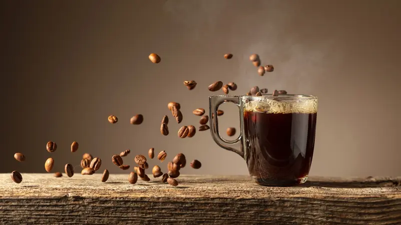 القهوة بالبروتين.. هل تساعدك على بناء العضلات وخسارة الوزن؟