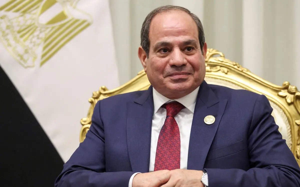 السيسي: الجهد العسكري المصري هو للدفاع عن أراضي السعودية ولا يشمل هجوما على اليمن