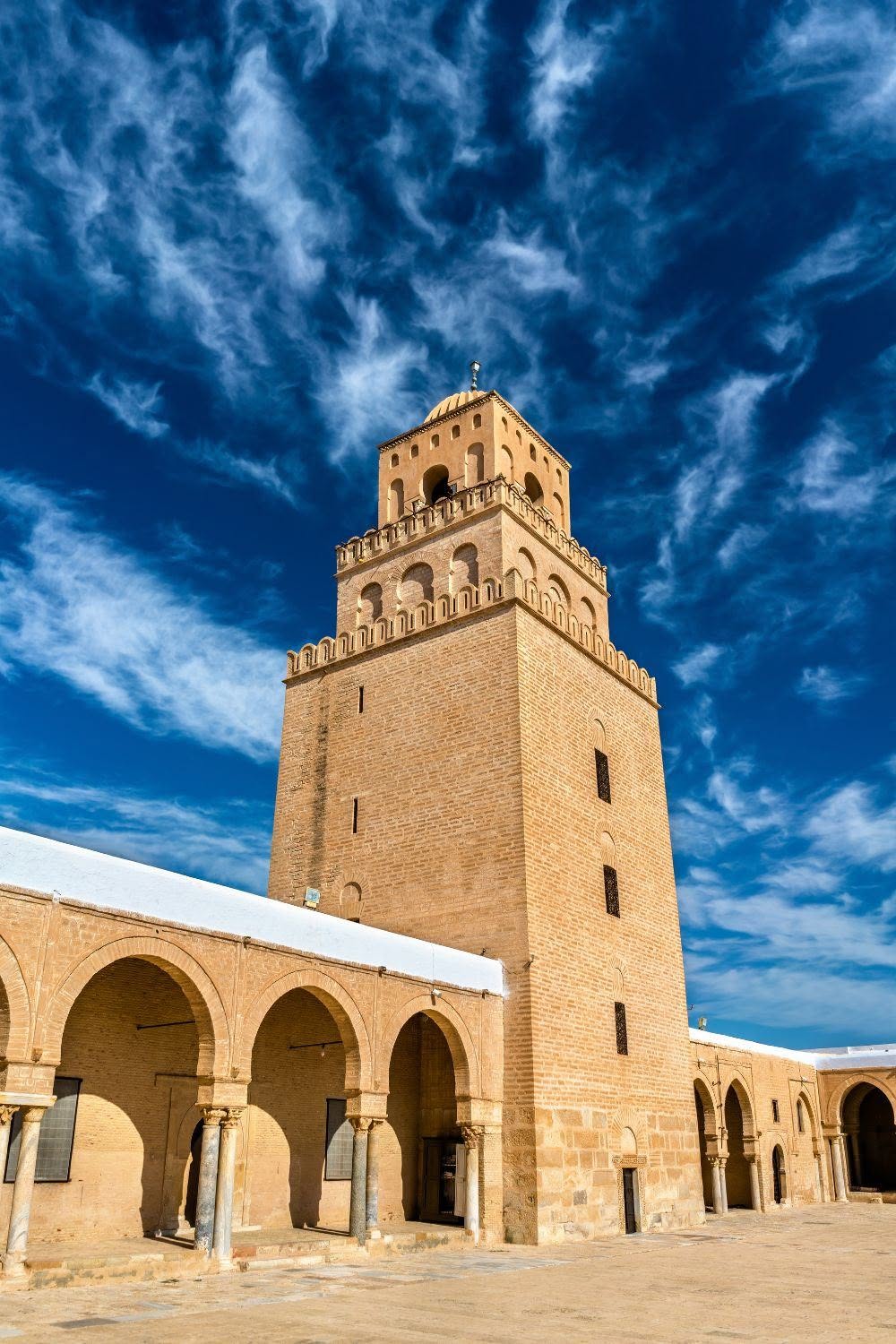 طقس الخميس: سحب عابرة