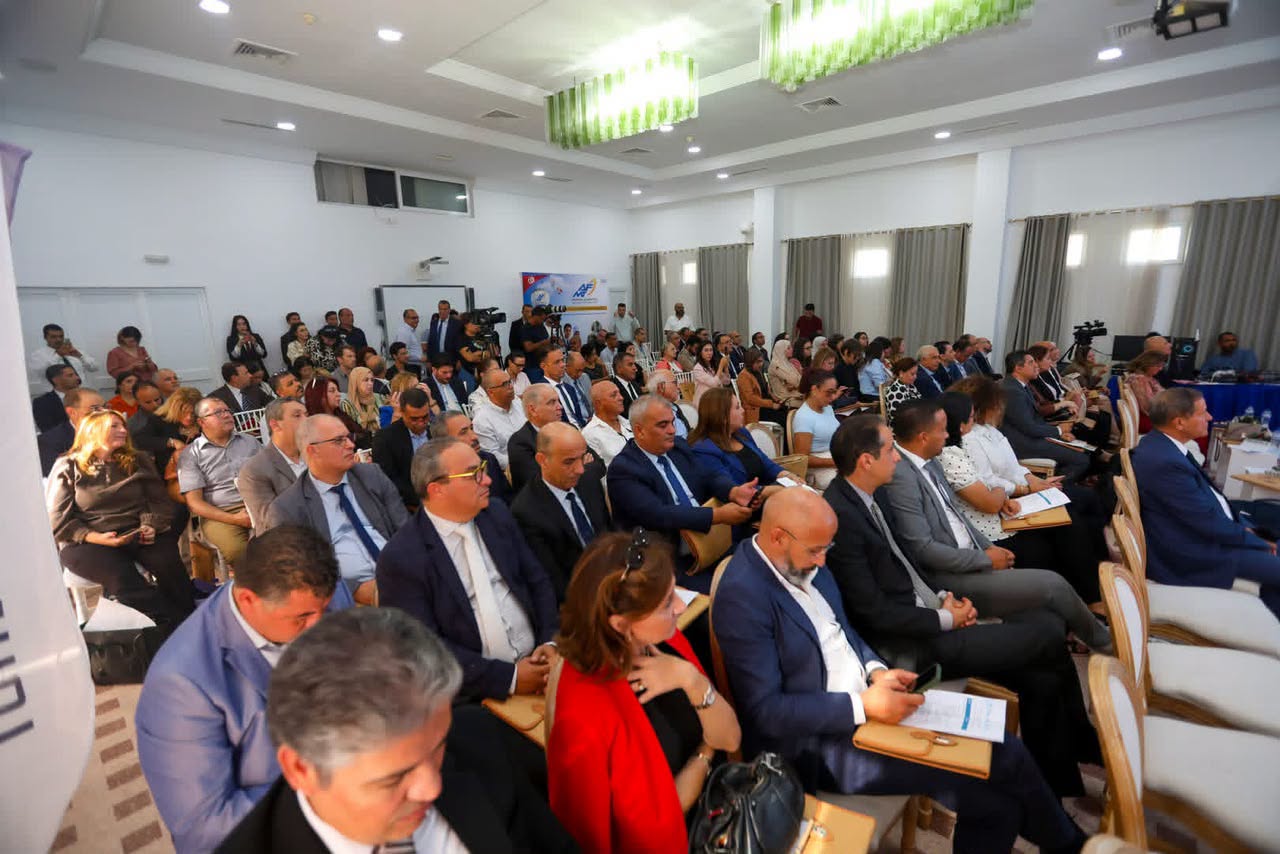 ندوة «الكفاءات والتجديد في مهن السياحة»: استشراف المهن الجديدة ومواكبة تحوّلات القطاع