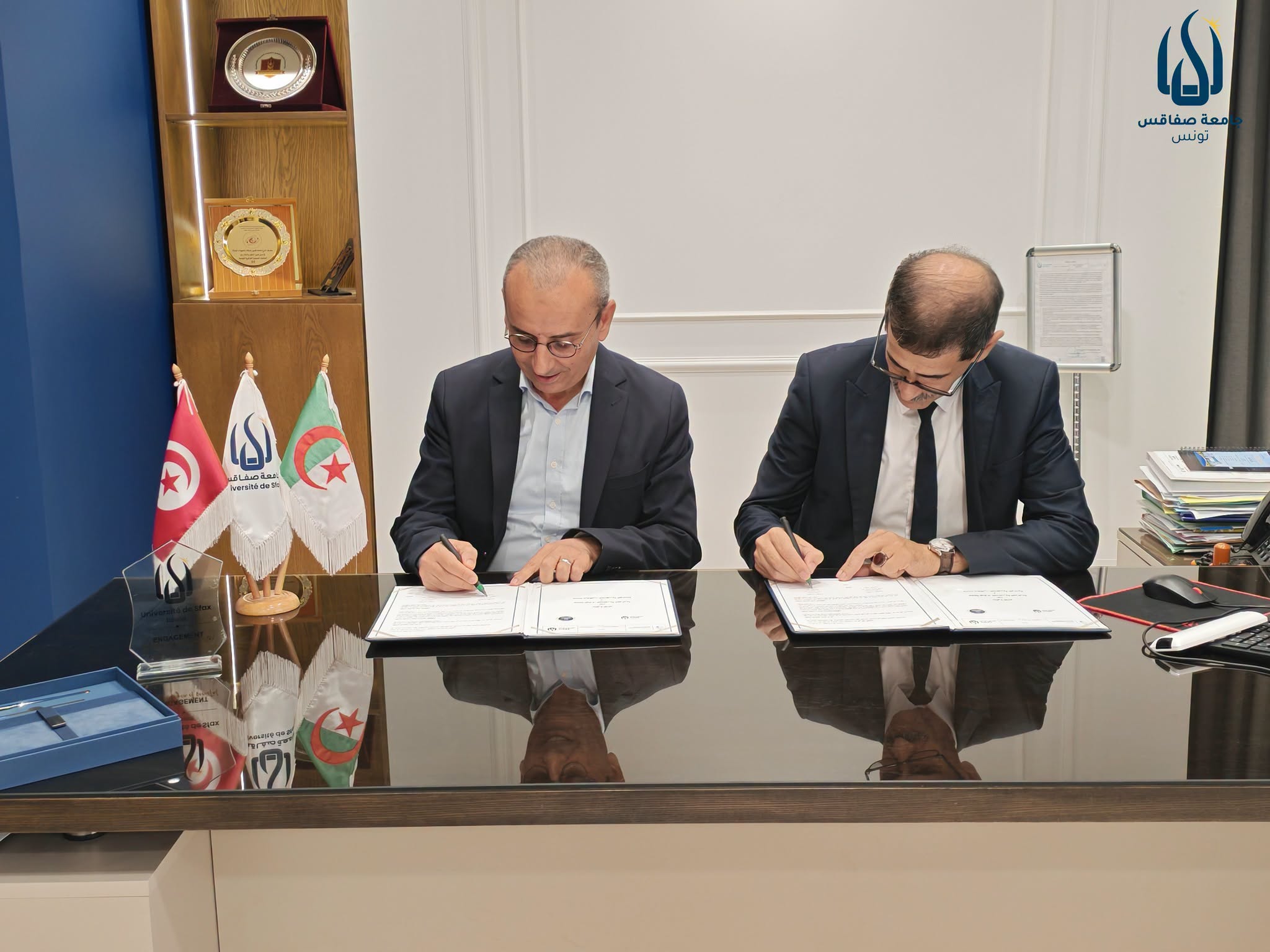 جامعة صفاقس توقّع اتفاقية شراكة وتعاون مع جامعة تيبازة بالجزائر