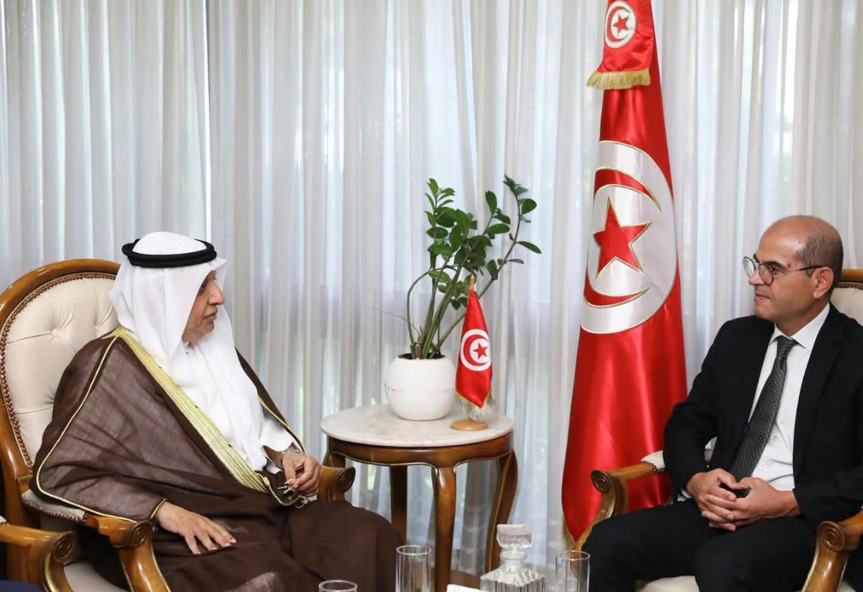 رئيس مجلس إدارة الصندوق العربي للإنماء الاقتصادي والاجتماعي يُــؤكد الاستعداد لمواصلة دعم تونس