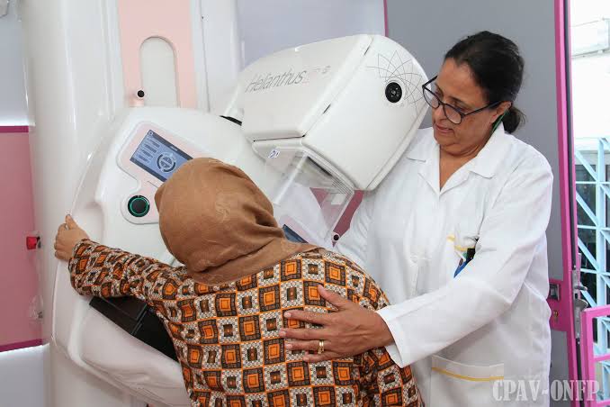 القصرين: المصحّة المتنقلة "مامو لايف" تعزّز جهود التقصّي المبكر لسرطاني الثدي وعنق الرحم بسبيطلة