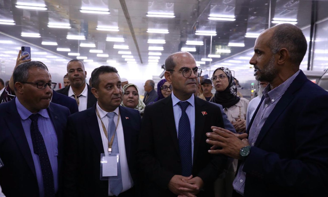 المكلّف بتسيير وزارة الصناعة يُؤكد أن ولاية مدنين تزخر بمقومات الاستثمار الصناعي واللوجستي ويدعو إلى تذليل الصعوبات أمام المستثمرين 
