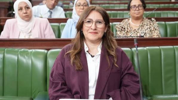 وزير المالية: تونس تسجل استقرار نسبيا لمؤشراتها الاقتصادية رغم تعدد المخاطر والتحديات المطروحة