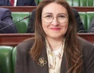 وزيرة المالية: العدد الجملي للانتدابات الجديدة وتسوية الوضعيات المبرمجة للسنة المقبلة سيبلغ 32 ألفا و557 خطة.