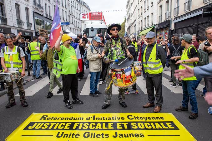 France : troisième journée de mobilisation des Gilets jaunes en trois semaines, sous haute tension