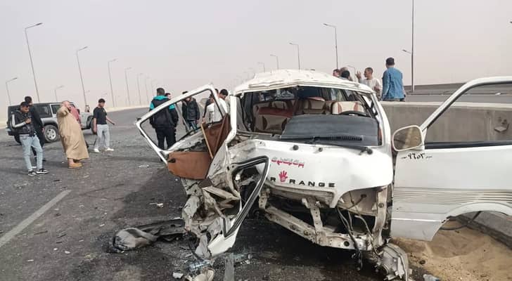 مصر : مصرع 10 أشخاص وإصابة 24 في حادث تصادم